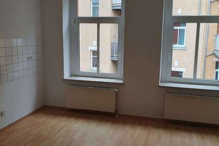 Wohnung Plauen Neundorfer Vorstadt - 2 Zimmer, 67 m&sup2;, 390&euro; | Angebot:23641468