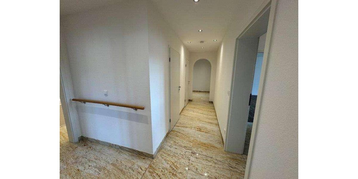 Etagenwohnung Hof Neuhof - 3 Zimmer, 89 m&sup2;, 880&euro; | Angebot:25145335