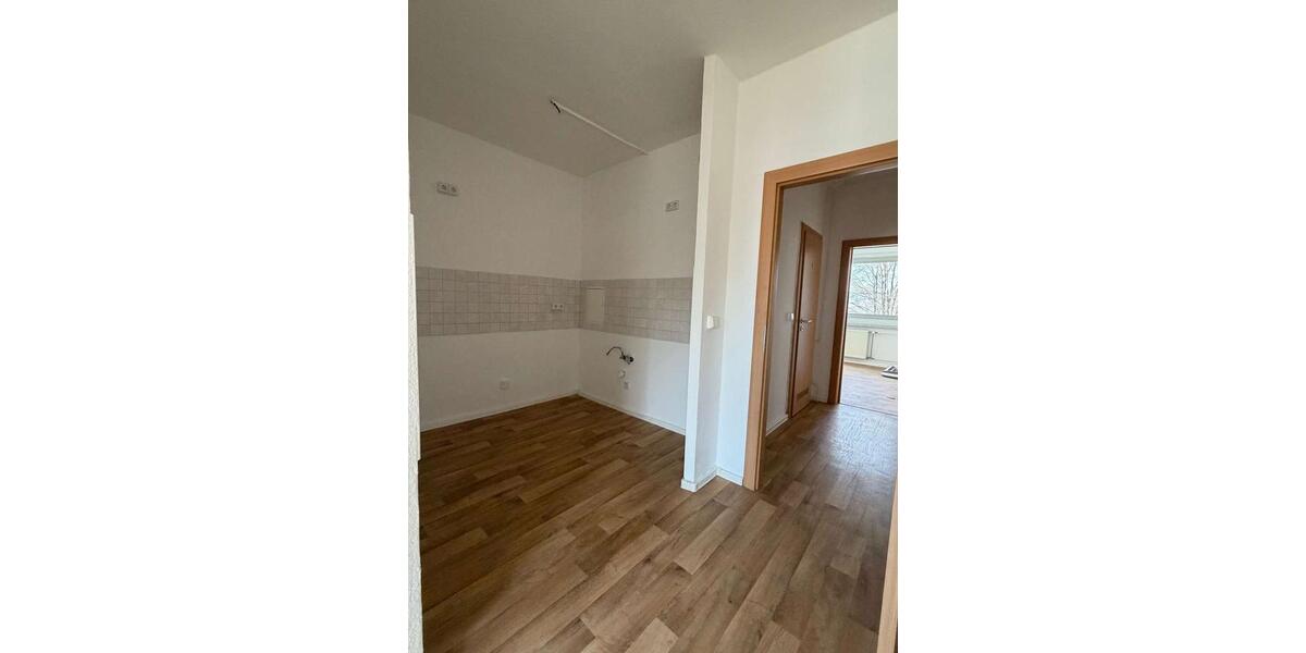 Etagenwohnung Plauen Alt Chrieschwitz - 2 Zimmer, 41 m&sup2;, 280&euro; | Angebot:25753376