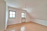 Etagenwohnung Hof Neuhof - 3 Zimmer, 80 m&sup2;, 600&euro; | Angebot:25804394