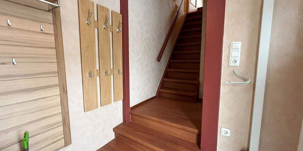 Doppelhaushälfte Selb - 3 Zimmer, 61 m&sup2;, 99.000&euro; | Angebot:25728634