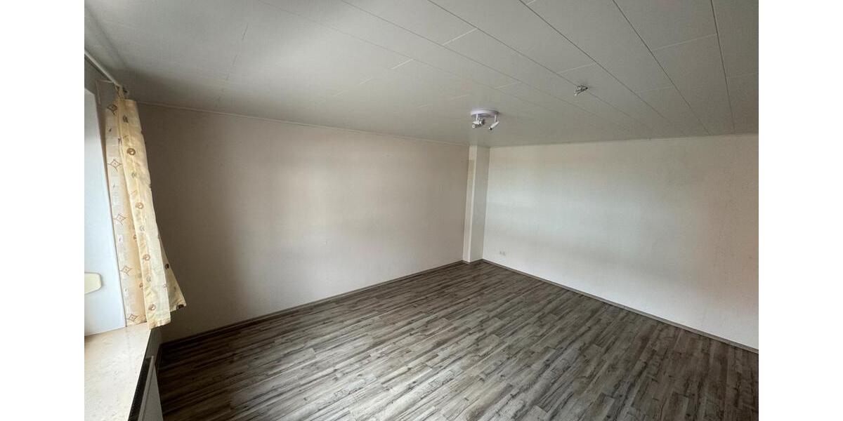 Erdgeschoßwohnung Hof Neuhof - 3 Zimmer, 76 m&sup2;, 750&euro; | Angebot:25992239