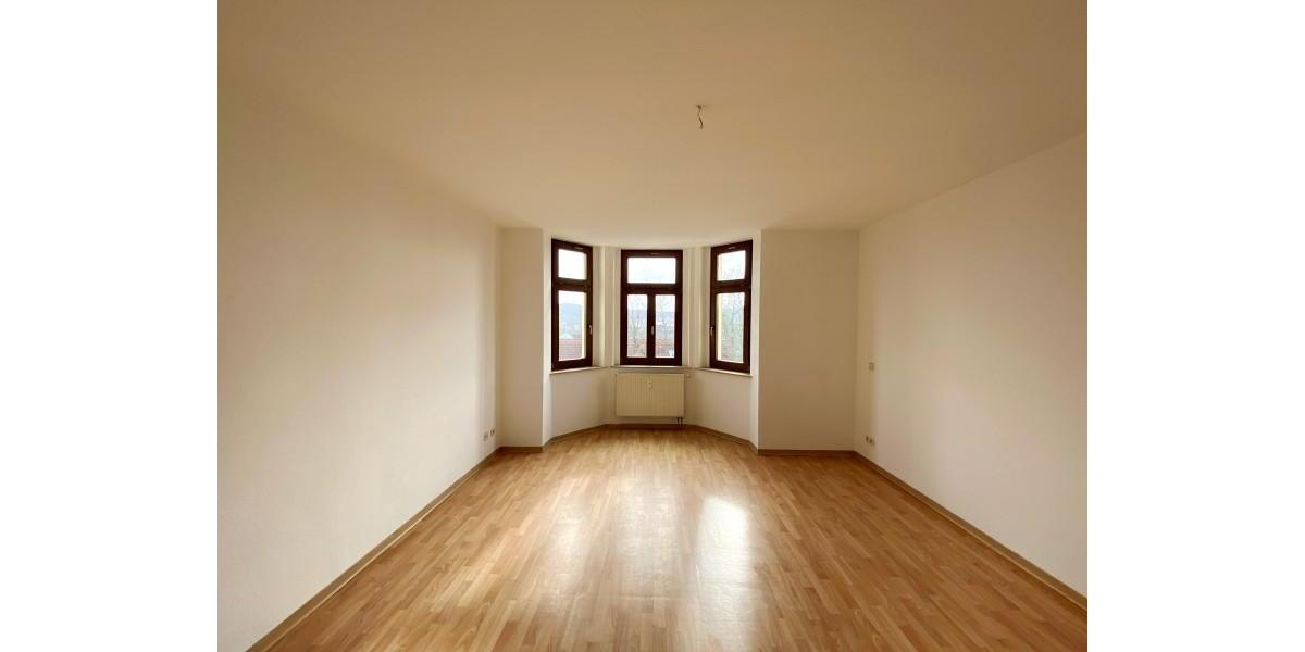 Etagenwohnung Plauen - 3 Zimmer, 81 m&sup2;, 430&euro; | Angebot:25363707