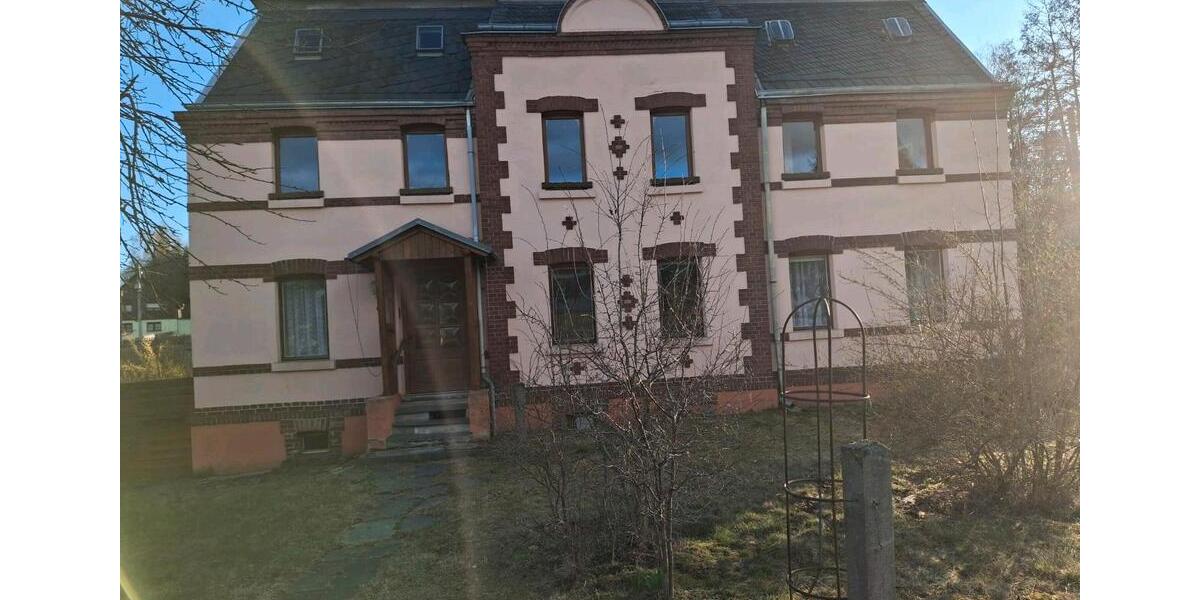 Mehrfamilienhaus, Wohnhaus Oelsnitz (Vogtland) - 6 Zimmer, 160 m&sup2;, 60.000&euro; | Angebot:26022905