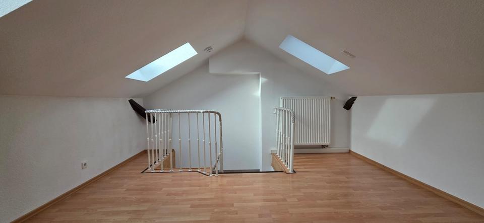 Maisonettenwohnung Plauen Bahnhofsvorstadt - 2 Zimmer, 60 m&sup2;, 350&euro; | Angebot:25219446