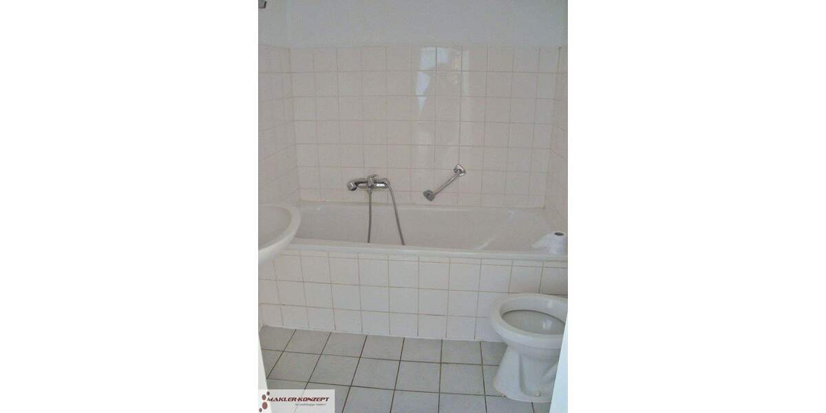 Etagenwohnung Hof Innenstadt - 4 Zimmer, 65 m&sup2;, 370&euro; | Angebot:26290772