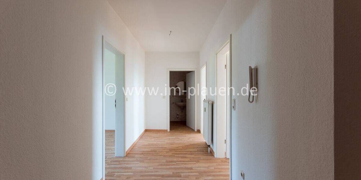Etagenwohnung Plauen Westend - 2 Zimmer, 80 m&sup2;, 335&euro; | Angebot:25741688