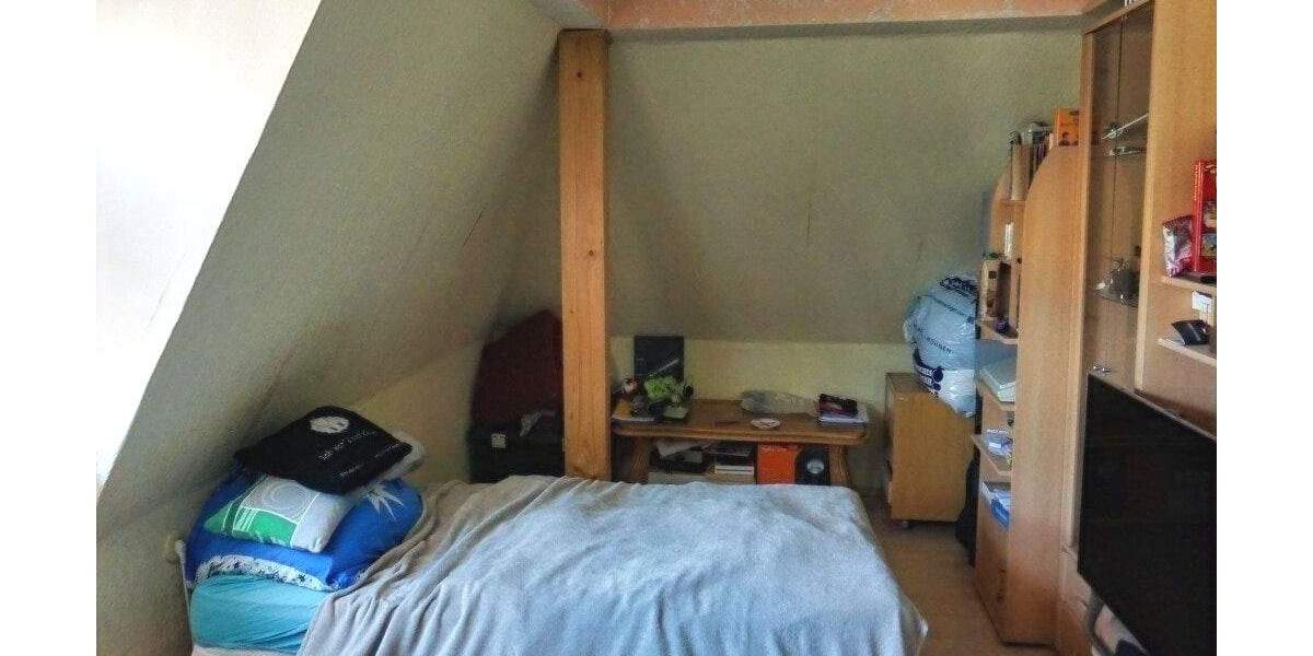 Einfamilienhaus Markneukirchen - 9 Zimmer, 245 m&sup2;, 199.000&euro; | Angebot:25662090