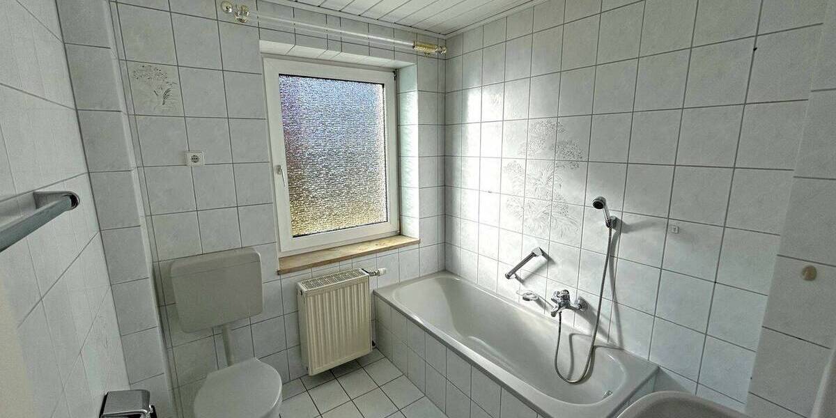 Mehrfamilienhaus, Wohnhaus Marktleugast - 6 Zimmer, 157 m&sup2;, 119.000&euro; | Angebot:26161307