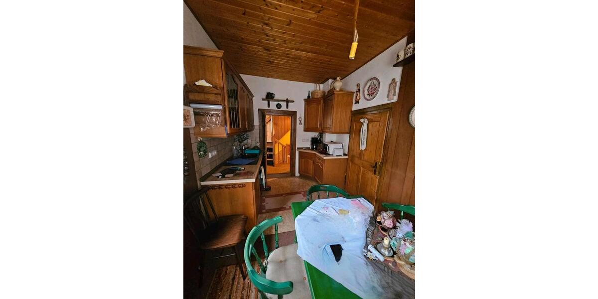 Einfamilienhaus Sparneck - 10 Zimmer, 230 m&sup2;, 159.000&euro; | Angebot:26089009