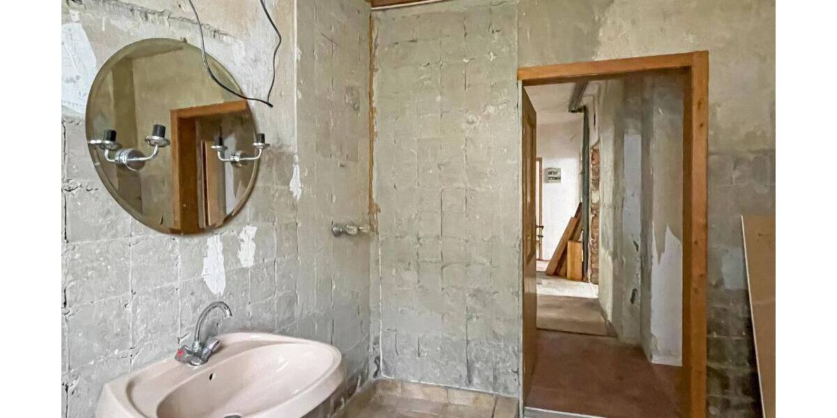 Mehrfamilienhaus, Wohnhaus Rosenthal am Rennsteig - 1 Zimmer, 240 m&sup2;, 69.900&euro; | Angebot:25700825