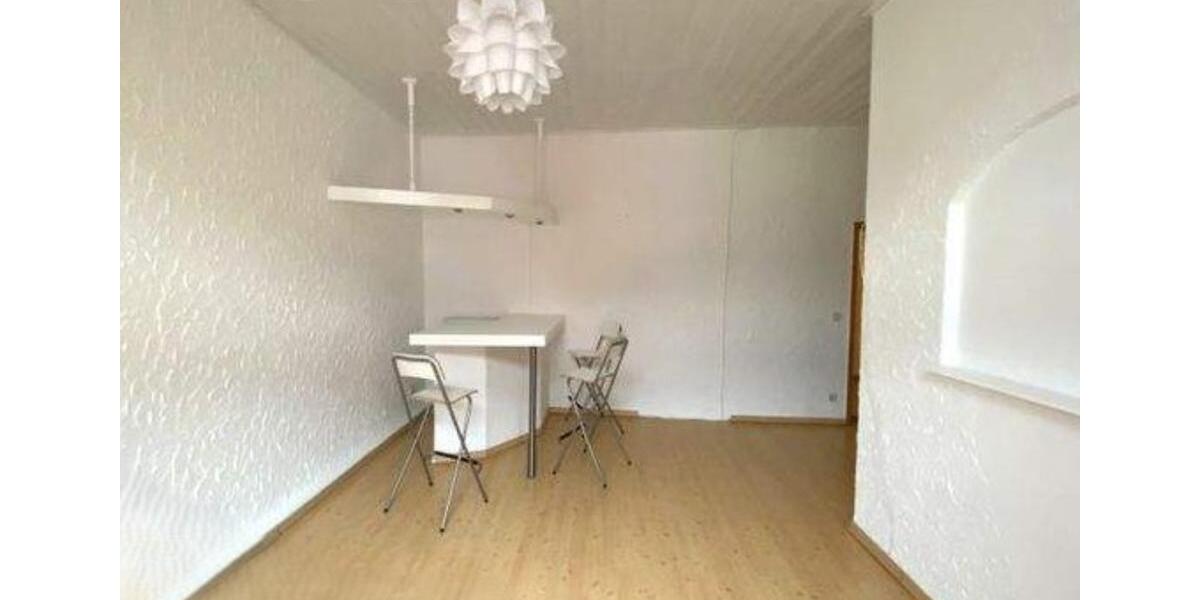 Etagenwohnung Plauen Altstadt - 2 Zimmer, 66 m&sup2;, 430&euro; | Angebot:25083288