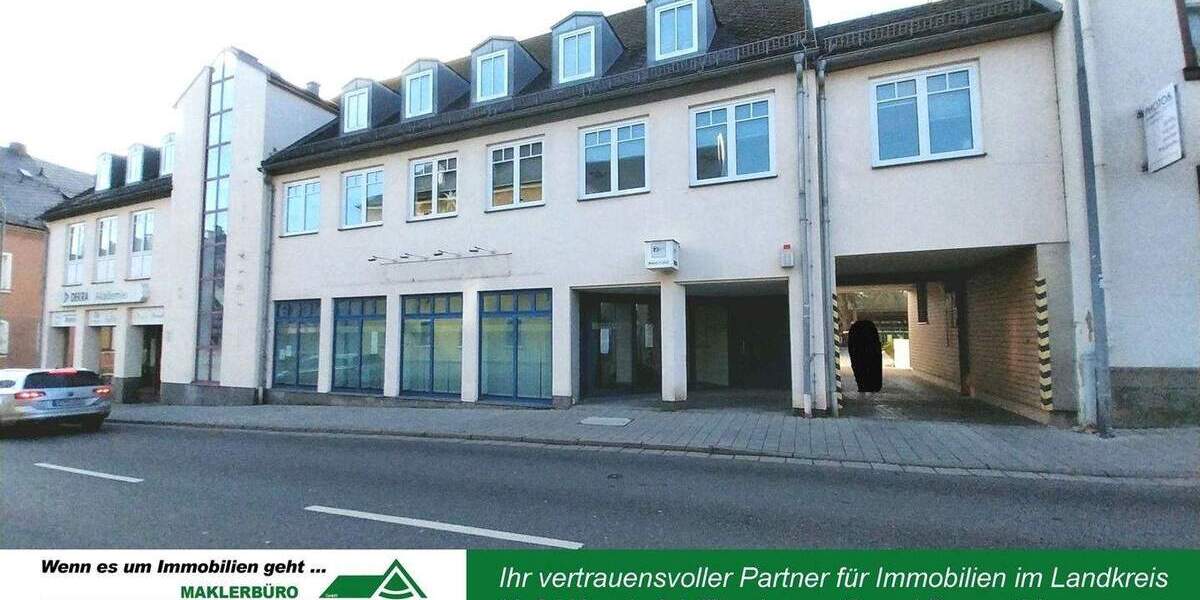 Gewerbeobjekt Selb - 4 Zimmer, 200 m&sup2;, 1.350&euro; | Angebot:25728645