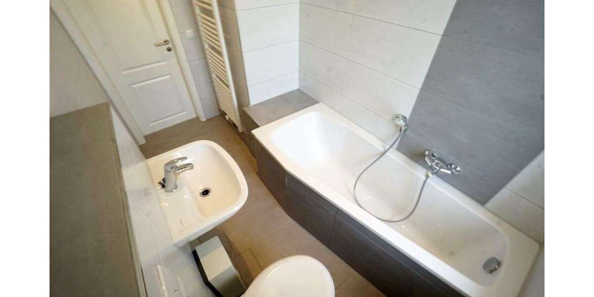 Etagenwohnung Plauen Südvorstadt - 3 Zimmer, 67 m&sup2;, 388&euro; | Angebot:27349005