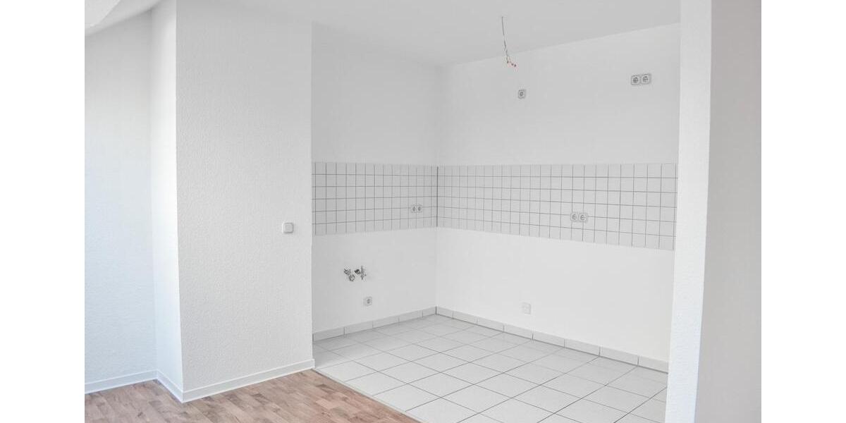 Dachgeschoßwohnung Plauen Altstadt - 3 Zimmer, 74 m&sup2;, 350&euro; | Angebot:24877917
