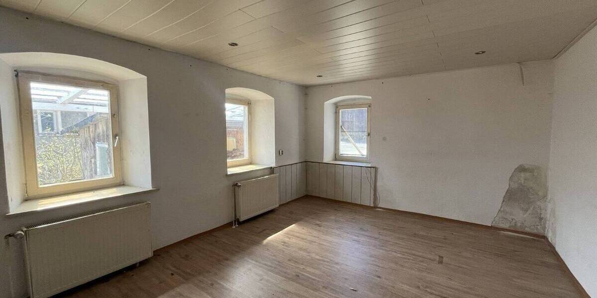 Einfamilienhaus Helmbrechts Enchenreuth - 7 Zimmer, 151 m&sup2;, 79.000&euro; | Angebot:26187386