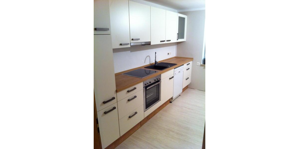 Doppelhaushälfte Helmbrechts - 8.5 Zimmer, 170 m&sup2;, 298.000&euro; | Angebot:26962060