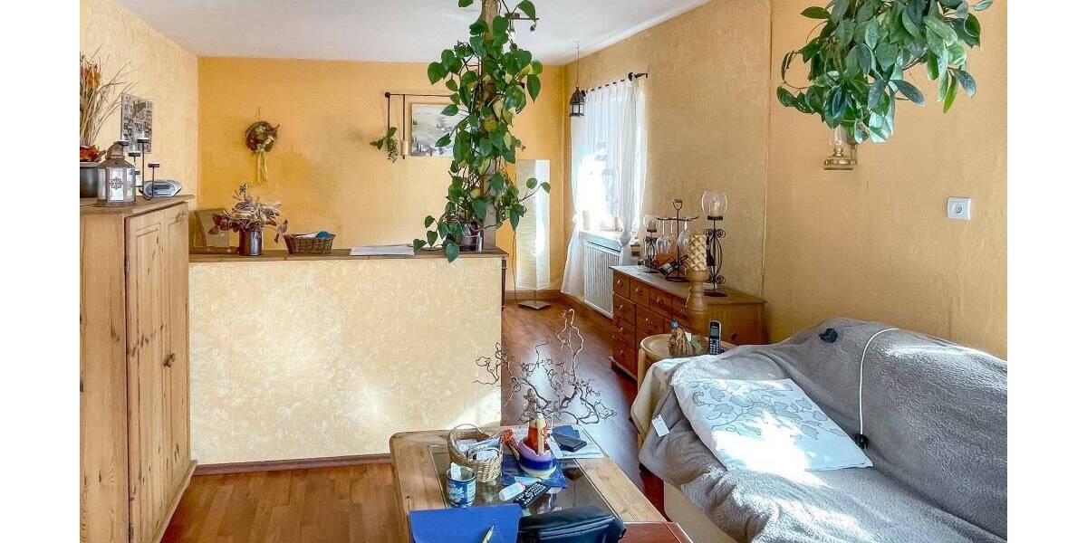 Einfamilienhaus Gefell - 7 Zimmer, 147 m&sup2;, 49.900&euro; | Angebot:26220022