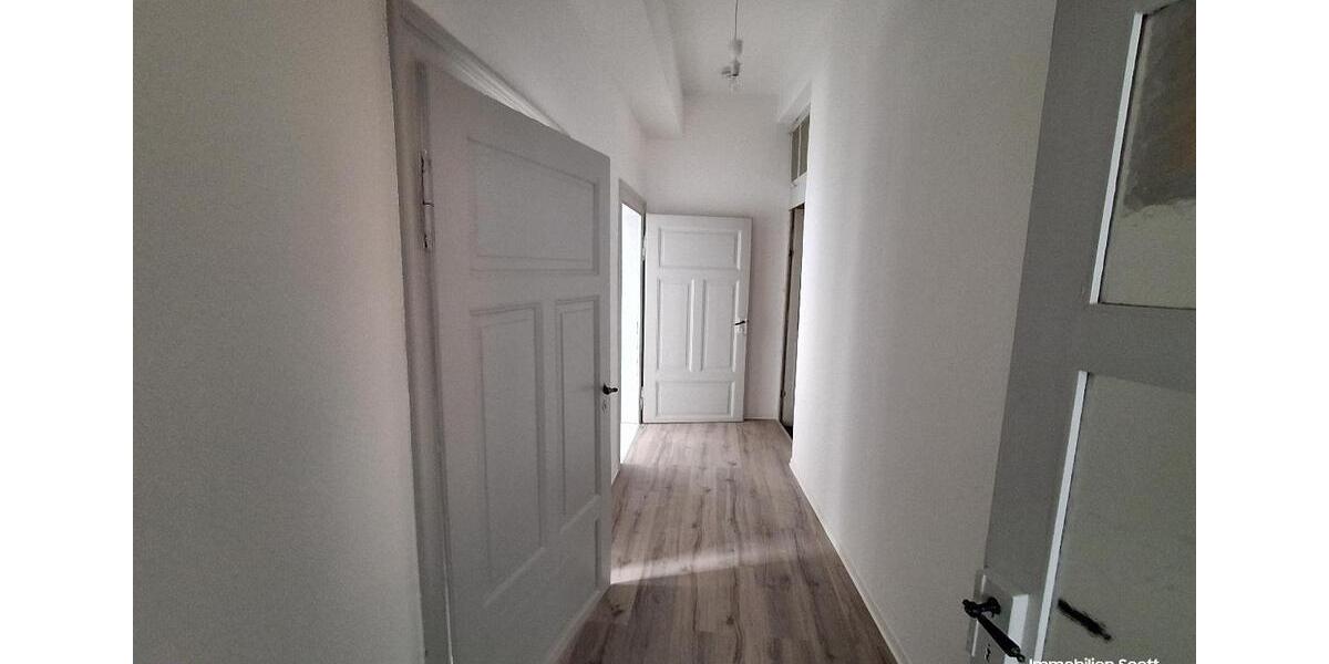 Etagenwohnung Plauen Bahnhofsvorstadt - 2 Zimmer, 65 m&sup2;, 358&euro; | Angebot:24875887