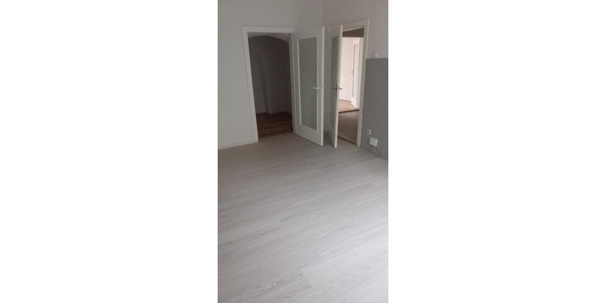 Etagenwohnung Hof Altstadt - 3 Zimmer, 108 m&sup2;, 650&euro; | Angebot:25321430