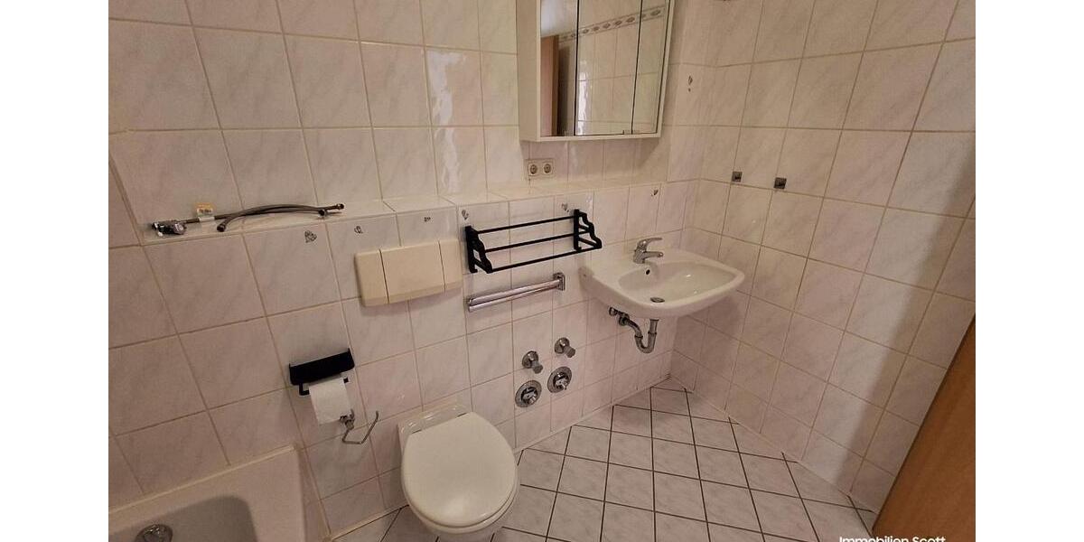 Etagenwohnung Plauen Bahnhofsvorstadt - 2 Zimmer, 57 m&sup2;, 300&euro; | Angebot:23248064