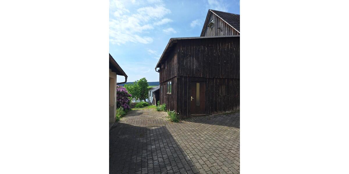 Einfamilienhaus Geroldsgrün - 8 Zimmer, 150 m&sup2;, 39.000&euro; | Angebot:26864400