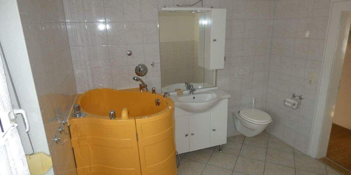 Einfamilienhaus Hirschberg - 1 Zimmer, 195 m&sup2;, 78.000&euro; | Angebot:25731038