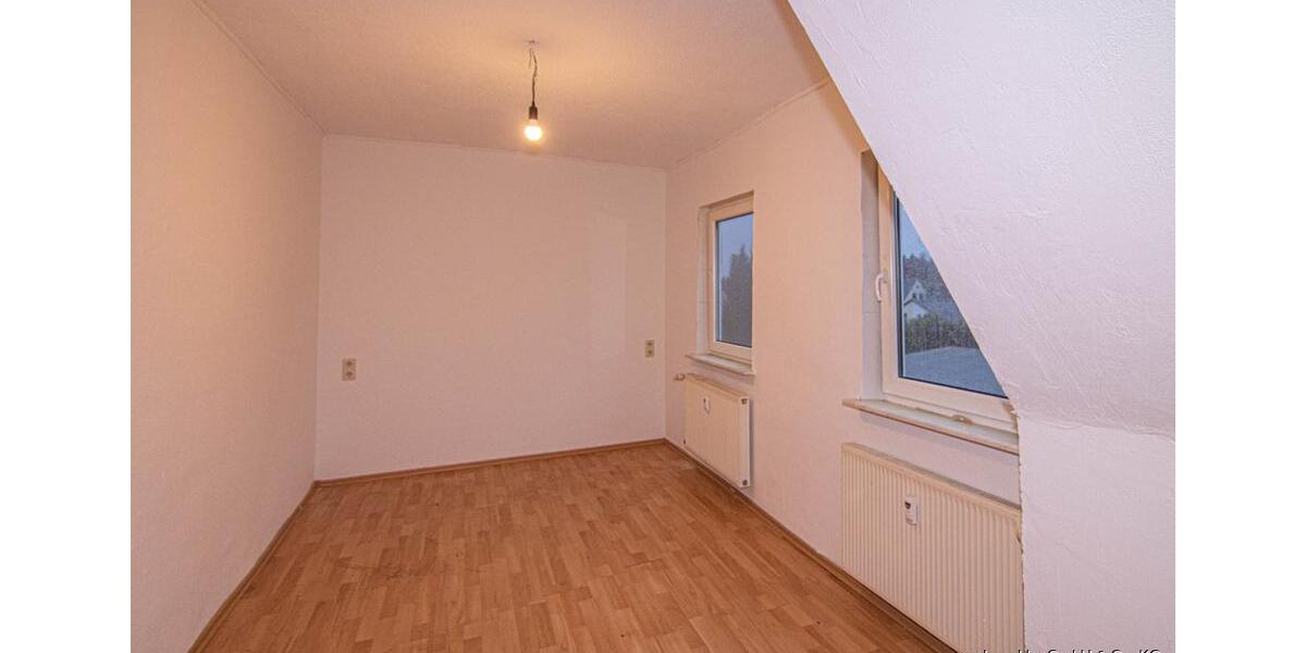 Etagenwohnung Selb - 5 Zimmer, 117 m&sup2;, 1.090&euro; | Angebot:23632243