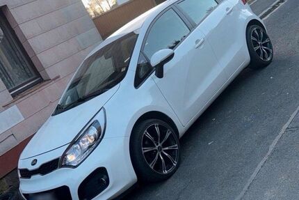 Kia Rio 142.000 km 4.100 &euro; Selb 95100