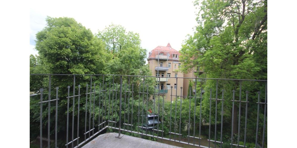 Etagenwohnung Plauen - 4 Zimmer, 120 m&sup2;, 800&euro; | Angebot:25137415