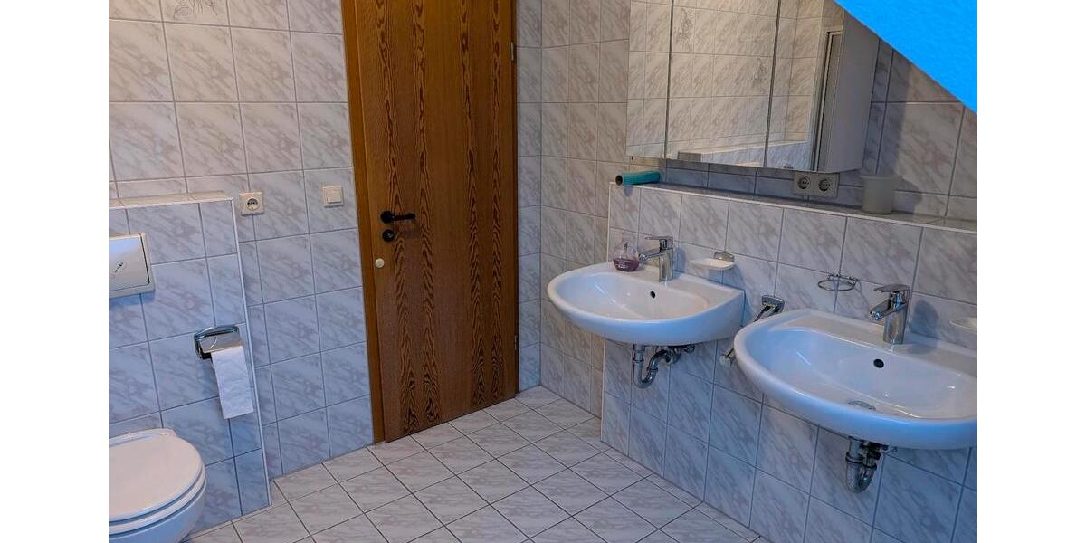 Dachgeschoßwohnung Köditz - 3 Zimmer, 89 m&sup2;, 270.000&euro; | Angebot:25098582