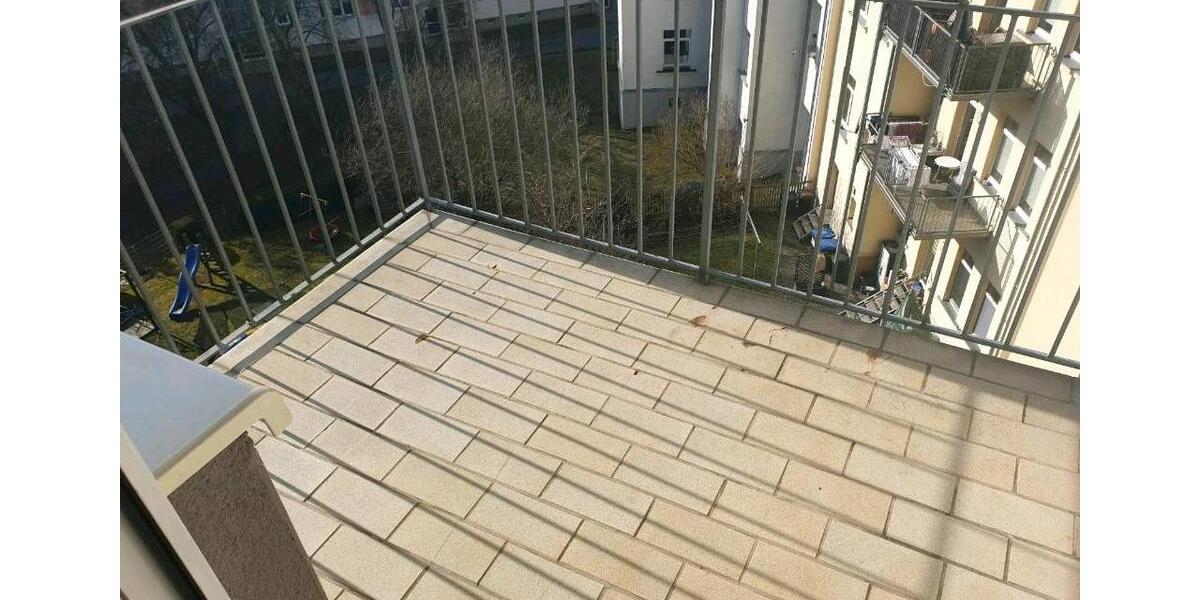 Etagenwohnung Plauen Bahnhofsvorstadt - 2 Zimmer, 64 m&sup2;, 295&euro; | Angebot:25402573