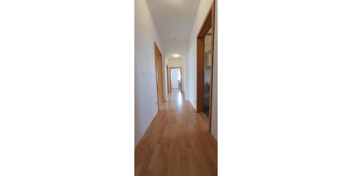 Etagenwohnung Schönwald - 3 Zimmer, 79 m&sup2;, 490&euro; | Angebot:25922032