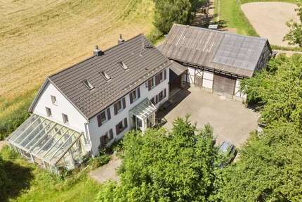 Haus Marktleugast - 7 Zimmer, 218 m&sup2;, 895.000&euro; | Angebot:25203770