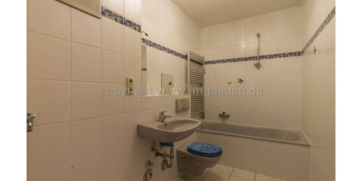 Etagenwohnung Plauen Westend - 3 Zimmer, 77 m&sup2;, 385&euro; | Angebot:25741701