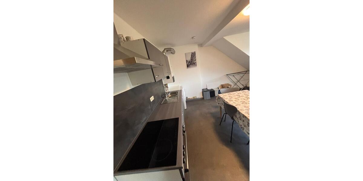 Etagenwohnung Hof Neuhof - 4 Zimmer, 95 m&sup2;, 25&euro; | Angebot:26567924