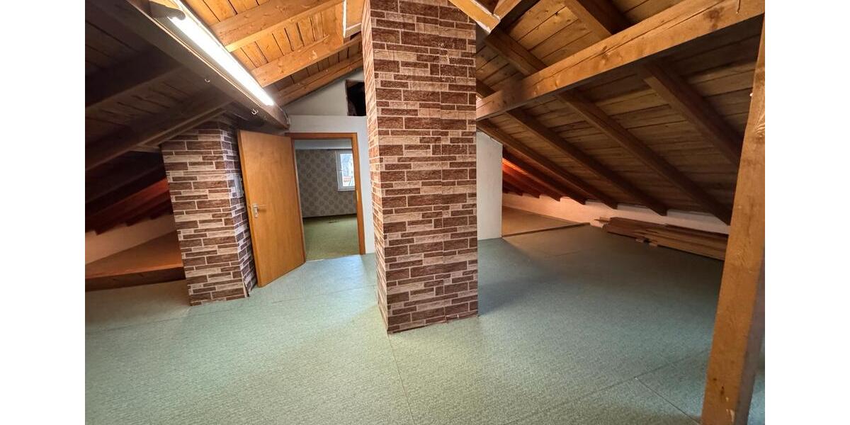 Einfamilienhaus Helmbrechts - 4 Zimmer, 120 m&sup2;, 198.000&euro; | Angebot:25932865