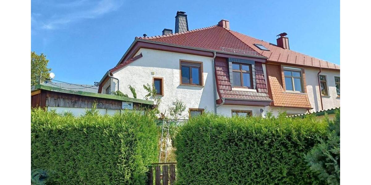Doppelhaushälfte Pausa - 7 Zimmer, 185 m&sup2;, 65.000&euro; | Angebot:25741449