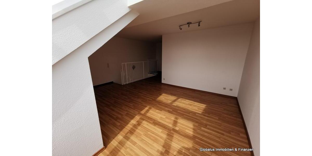 Dachgeschoßwohnung Plauen - 5 Zimmer, 105 m&sup2;, 690&euro; | Angebot:25871109