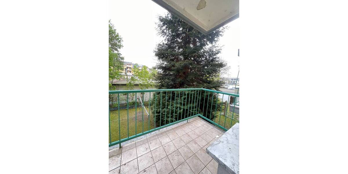 Etagenwohnung Plauen Stadtmitte - 3 Zimmer, 63 m&sup2;, 300&euro; | Angebot:25674922