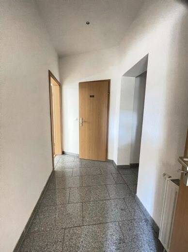 Etagenwohnung Plauen Westend - 2 Zimmer, 55 m&sup2;, 245&euro; | Angebot:25674921