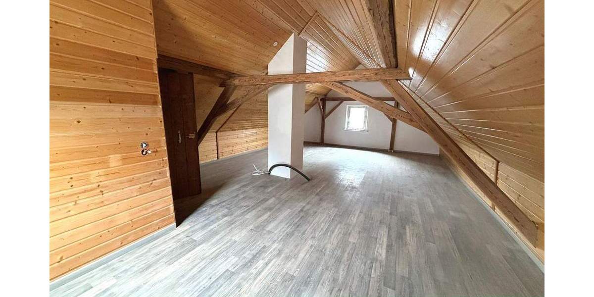 Einfamilienhaus Marktleuthen - 4 Zimmer, 130 m&sup2;, 110.000&euro; | Angebot:25728635