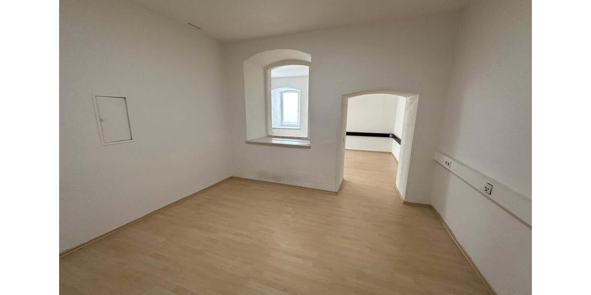 Etagenwohnung Hof Altstadt - 3.5 Zimmer, 100 m&sup2;, 650&euro; | Angebot:26279406