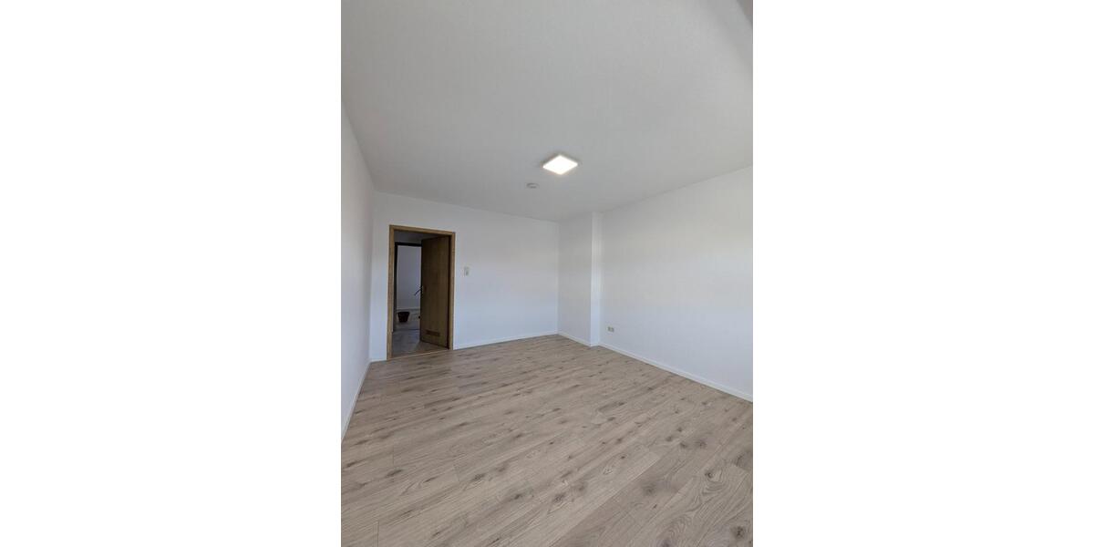 Etagenwohnung Hof Christiansreuth - 3 Zimmer, 85 m&sup2;, 595&euro; | Angebot:25395578